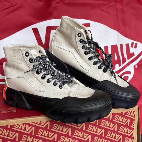 Vans Sk8-Hi Tapered
Heavy Canvas Marshmallow/
VNOA7Q5TKIG
WMNS sneakers - Picture 4 of 16